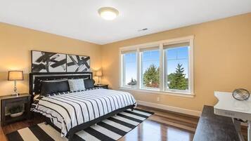 6 Schlafzimmer, Schreibtisch, Bügeleisen/Bügelbrett, kostenloses WLAN