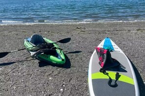Solsenger og strandhåndklær