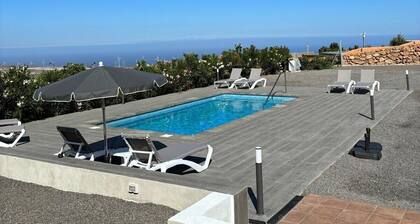 Casita Mercy semi-detached house on a quiet finca in the south of Tenerife