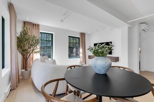 Superior Apartment (A) | Living area