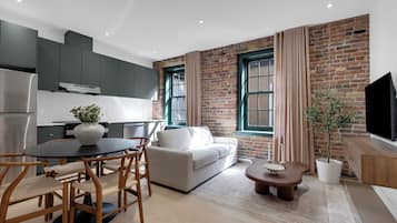 Deluxe Apartment | 2 bedrooms, premium bedding, memory foam beds, in-room safe