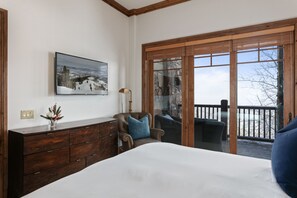 3 室のベッドルーム、アイロン / アイロン台、WiFi、ベッドシーツ