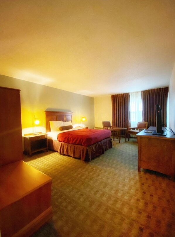 Standard Single Room, 1 Queen Bed, Courtyard View