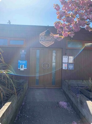 Chalet | Exterior detail - Seaside 2 bed Chalet Escape in Mablethorpe (Mablethorpe)