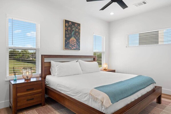 5 bedrooms, iron/ironing board, free WiFi, bed sheets