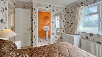 1 sovrum och sängkläder