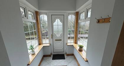 Spacious Detached 4-bedroom house in Kenmare set on its own grounds of 2 acres