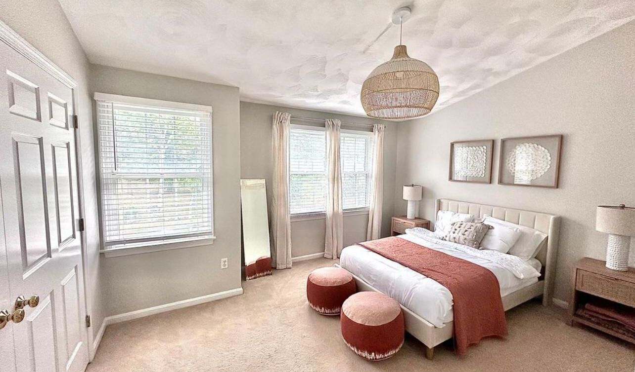 2 bedrooms, iron/ironing board, travel crib, free WiFi