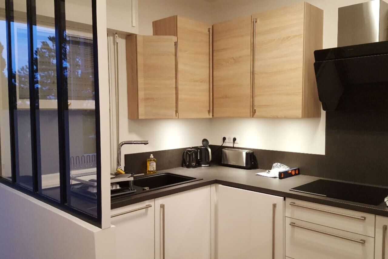 Réfrigérateur, micro-ondes, four, lave-vaisselle