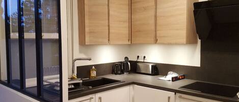 Fridge, microwave, oven, dishwasher