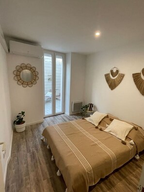 2 chambres, bureau, Wi-Fi, draps fournis