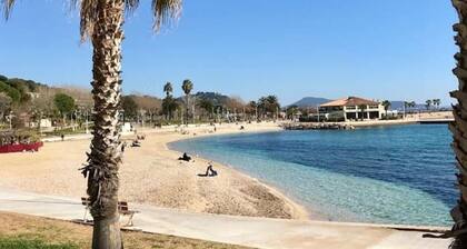 3 piĂšces en RDC Ă 100 mĂštres des plages