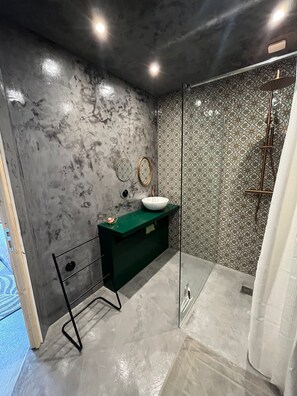 Savon, papier toilette