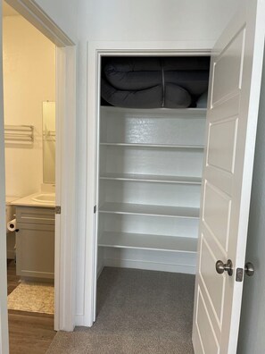 Interior - Cozy-Quiet-Spacious Guest Suite  Fresno/Clovis CA 10 minutes to Yosemite Airport (Fresno)