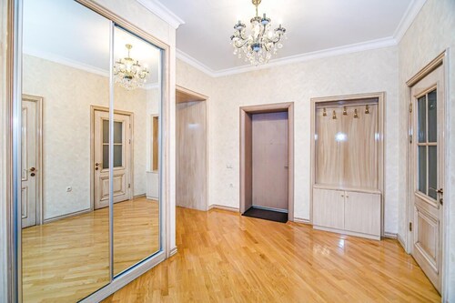Central luxuries spacious appartment in Nizami street Torgovi