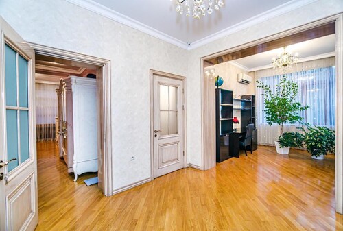 Central luxuries spacious appartment in Nizami street Torgovi