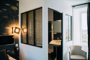 Superior suite, uitzicht op zee | Individueel gedecoreerd, gratis wifi