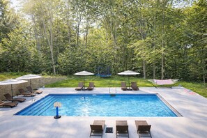 Piscine extérieure, piscine chauffée