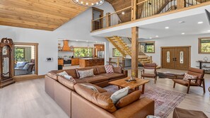 Smart TV, fireplace, table football, ping pong - Lazaj Luxury Lodge With Saltwater Heated Pool (Logan)