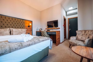 Chambre Standard double | Literie de qualité, coffre-fort