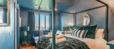 5 عدّة غرف نوم وواي فاي مجانًا وملاءات أسرّة