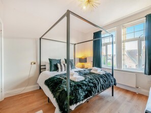 5 chambres, Wi-Fi gratuit, draps fournis