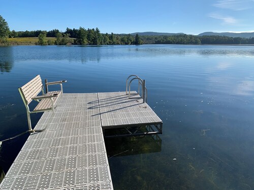 Laurel Lake Luxury 4BR, 4.5 Bath, Ranch on Fox Hollow Estate