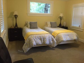 4 間睡房、書桌、熨斗/熨衫板、Wi-Fi