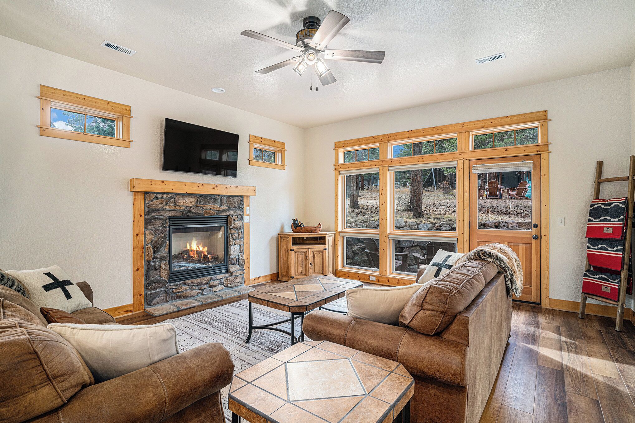 Smart TV, fireplace, video games, ping pong