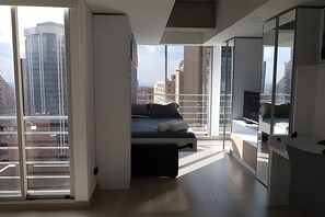 Apartamento standard, para não fumantes, vista para a cidade | 1 quarto, Wi-Fi de cortesia