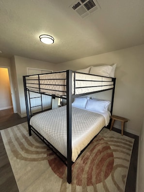 4 quartos, Wi-Fi, roupa de cama
