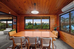 Dining - Aroha Te Taumata | Great Lake Views & Spa Pool (Rotorua)