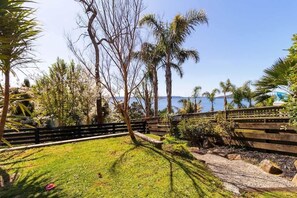 Property grounds - Aroha - Lake Views, Spa Pool & Annexe, Sleeps 12 (Rotorua)