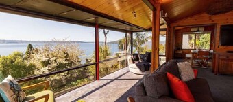 Aroha Te Taumata | Great Lake Views & Spa Pool