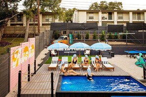 Outdoor pool, a heated pool