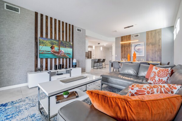 Smart TV, video games