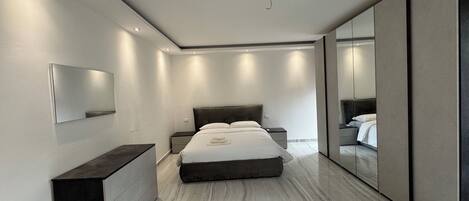 2 Schlafzimmer, Bügeleisen/Bügelbrett, WLAN, Bettwäsche