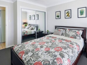 4 Schlafzimmer, Bügeleisen/Bügelbrett, WLAN, Bettwäsche