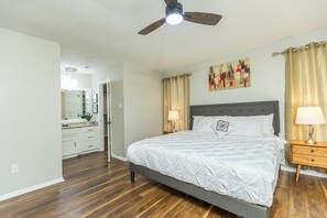 3 bedrooms, iron/ironing board, free WiFi, bed sheets
