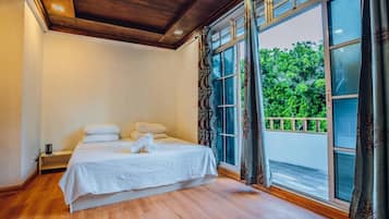 6 habitaciones, tabla de planchar con plancha, wifi y ropa de cama
