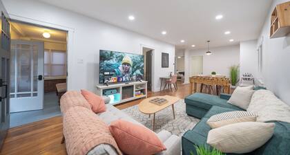 Spacious 5-bedroom house with movie room, game room and more!