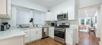 Spacious 5-bedroom house with movie room, game room and more!