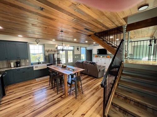 Yeates Schoolhouse, Yeates Schoolhouse Guest Suites