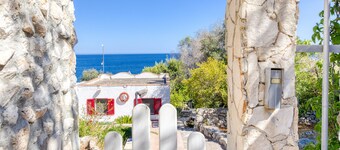 Villa 'Bissu' with Sea View, Private Terrace and Air Conditioning