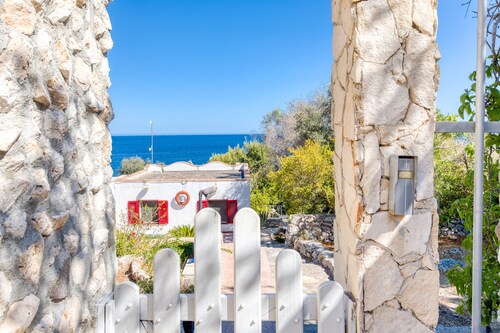 Villa 'Bissu' with Sea View, Private Terrace and Air Conditioning