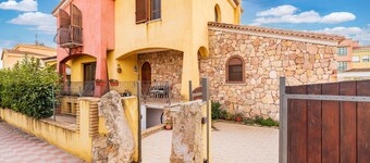 Apartment 'Il Giglio' with Private Garden, Wi-Fi and Air Conditioning