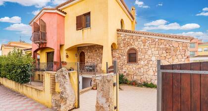 Apartment 'Il Giglio' with Private Garden, Wi-Fi and Air Conditioning