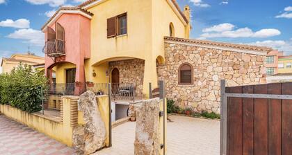 Apartment 'Il Giglio' with Private Garden, Wi-Fi and Air Conditioning