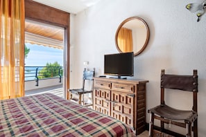 3 habitaciones, tabla de planchar con plancha y wifi gratis 