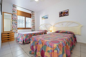 2 quartos, ferros/tábuas de passar roupa, Wi-Fi de cortesia